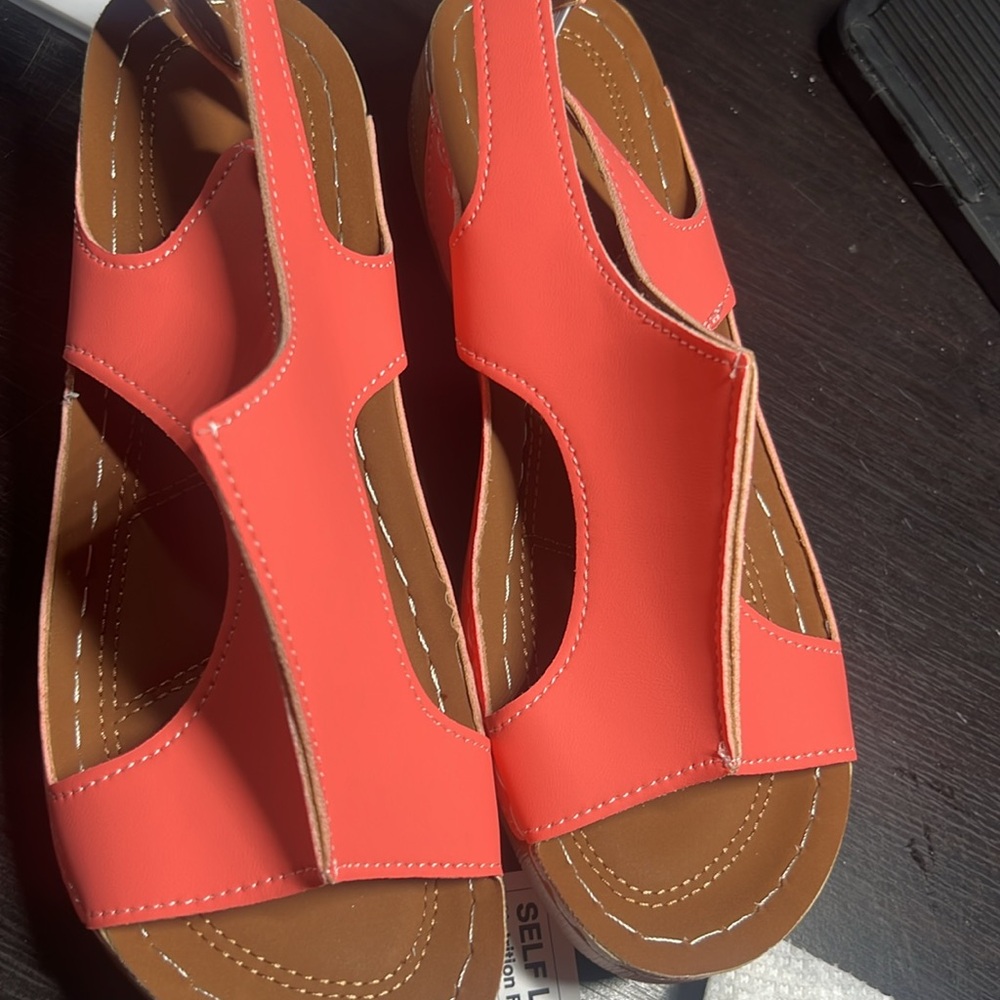 Sandals - Picture 2 of 3